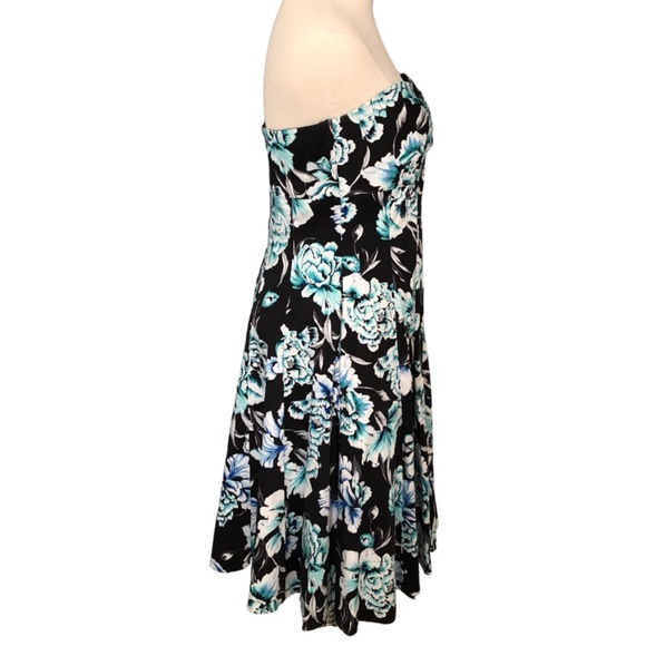 ❤️SOLD❤️HALTER DRESS BLACK, BLUES, TEALS FLOWER PRINT WITH SIDE SEAM POCKETS - Picture 9 of 14